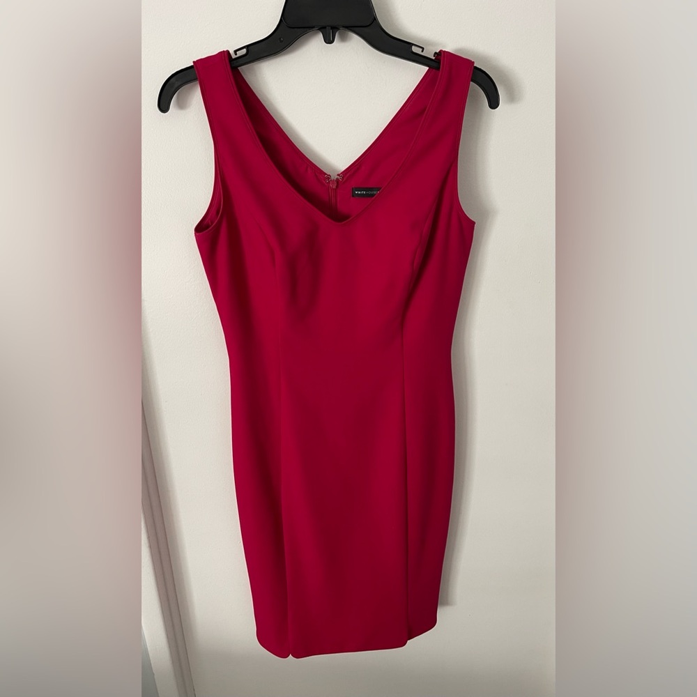 White House Black Market Red Sheath Dress V-Neck Back Zipper Fully Lined Size 2